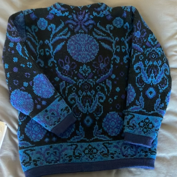 Norvyk Wool Sweater - Picture 6 of 12